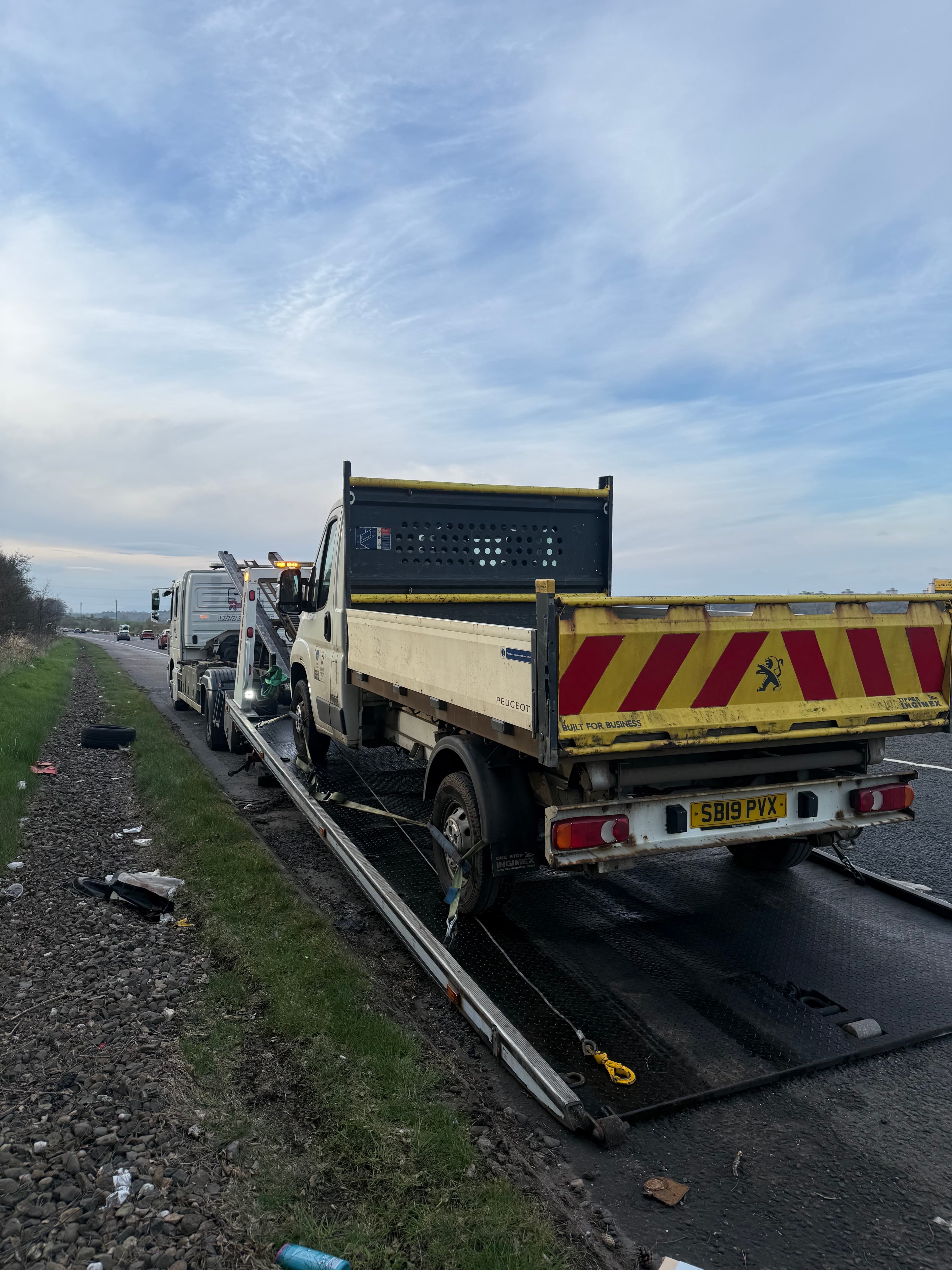 3.5t tipper recovery M74 Larkhall to Cambuslang