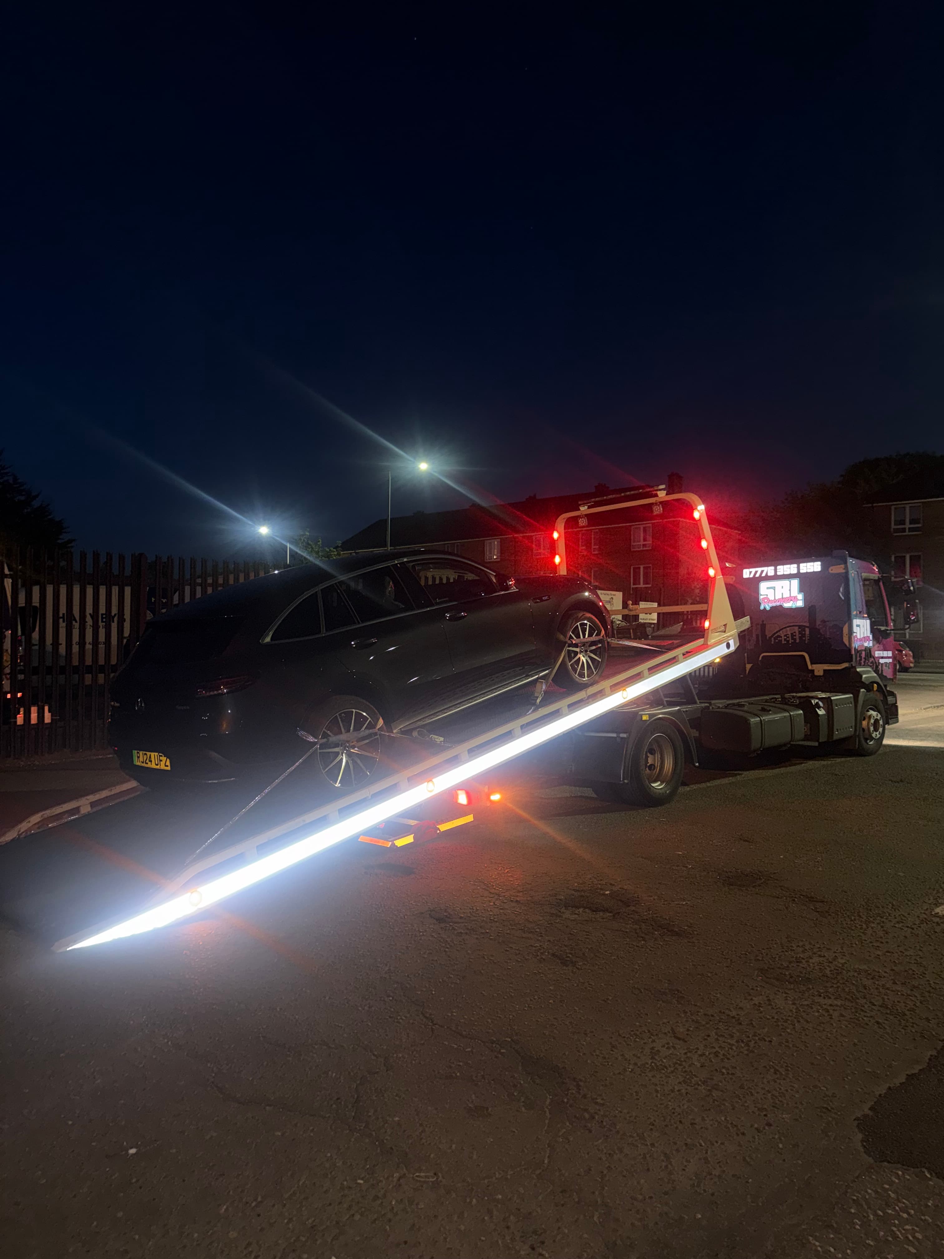 Mercedes recovered from Coatbridge to Govan